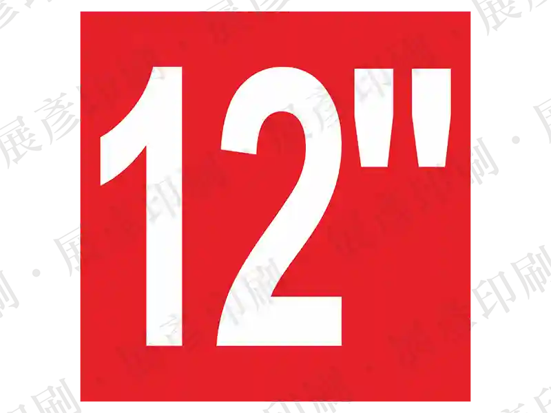 紅底白字,文字「12"」。用途:管徑尺寸標示(12英吋)。語系:英文